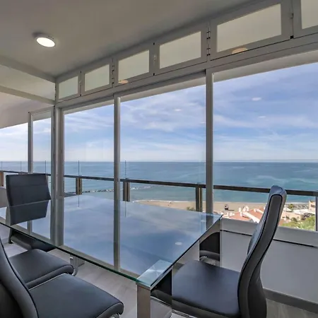 Apartamento Fantanstico Sobre El Mar Benalmádena
